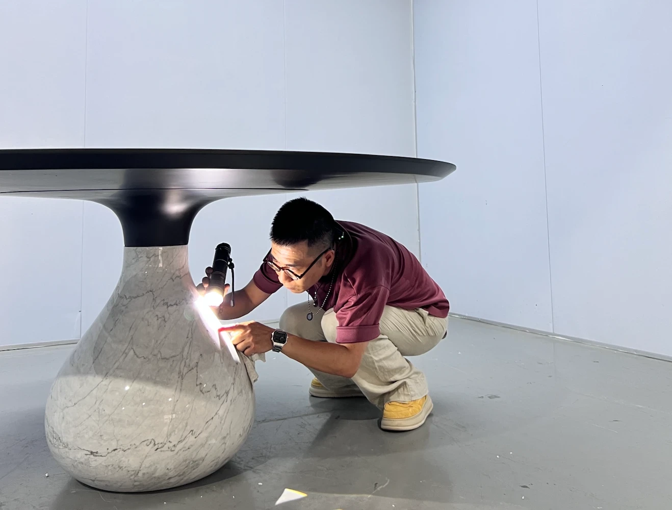 A close inspection of a marble dining table base
